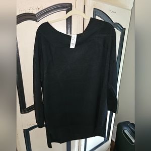 New York and Company /Essential Bateau-Neck Tunic Sweater